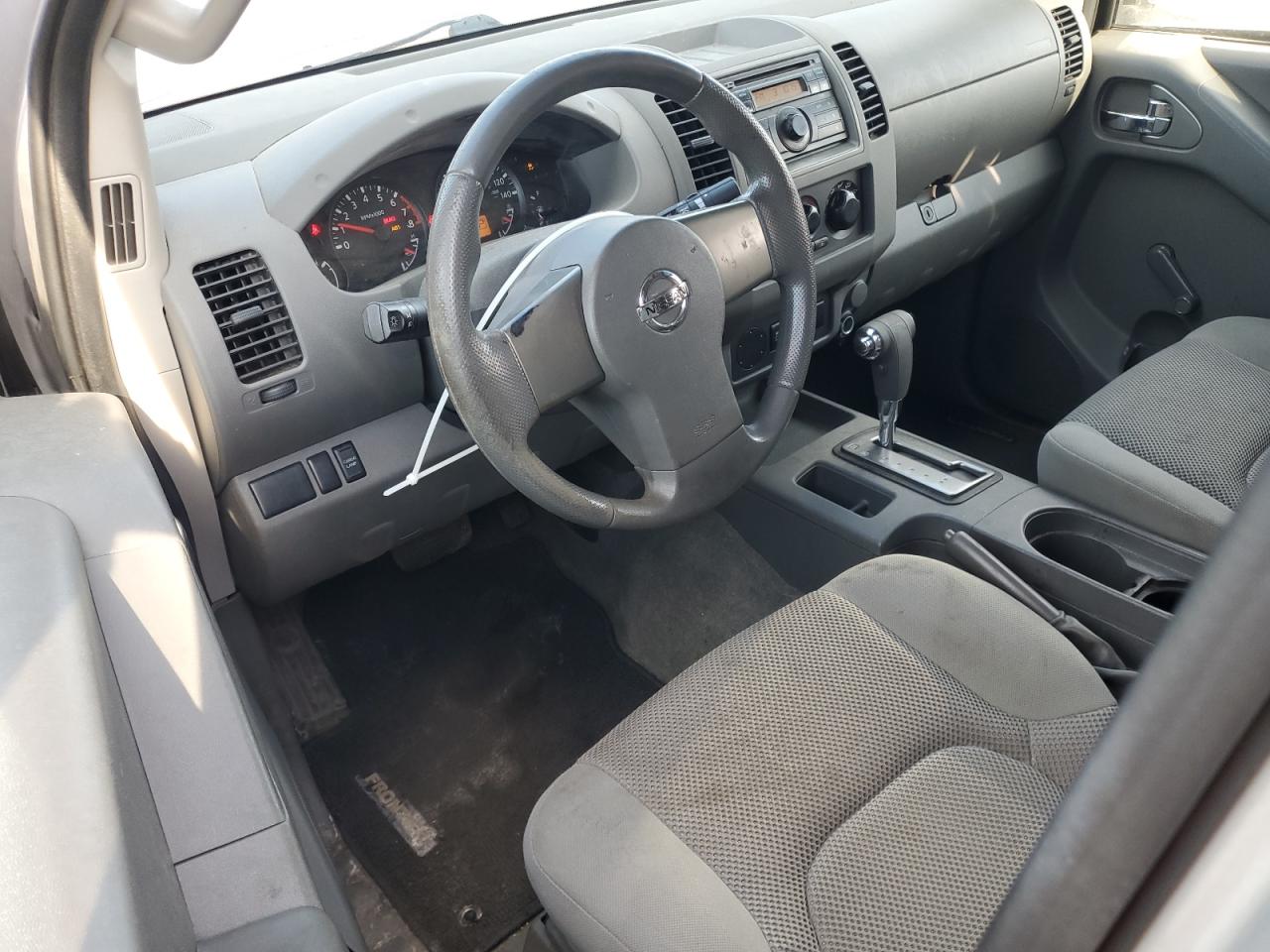2012 Nissan Navara (Frontier) - Image 8
