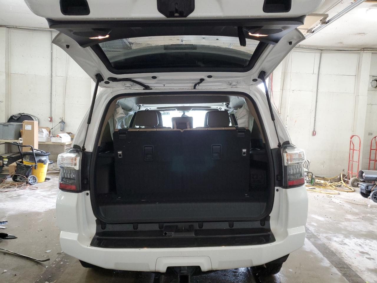 2019 Toyota 4Runner - Image 6