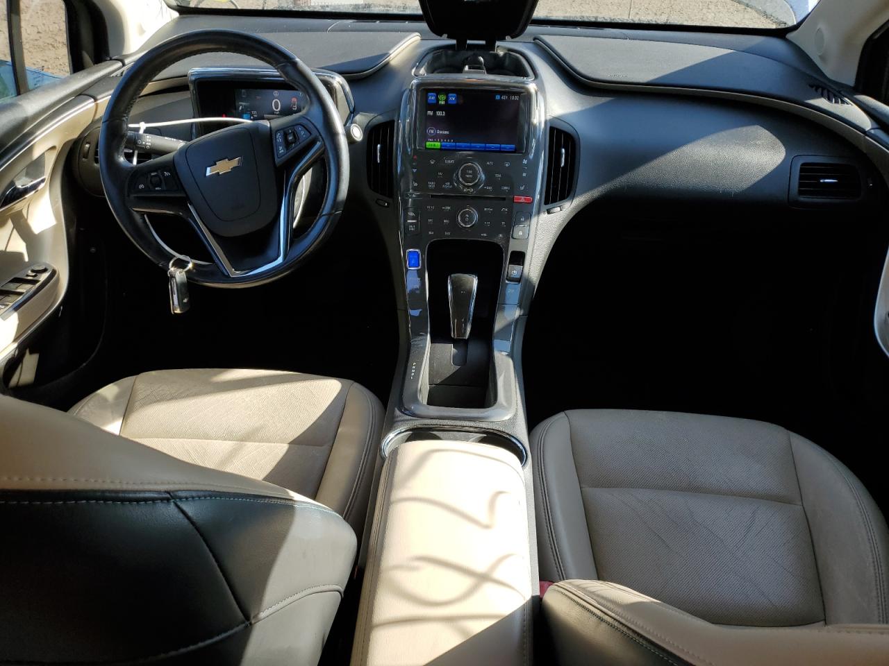 2012 Chevrolet Volt - Image 8