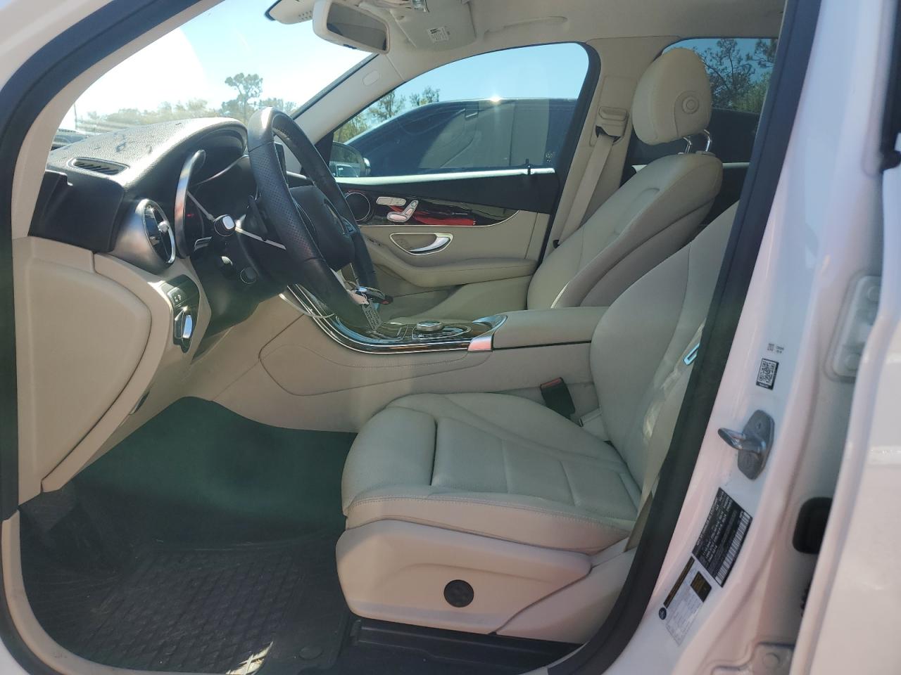 2019 Mercedes-Benz GLC - Image 7