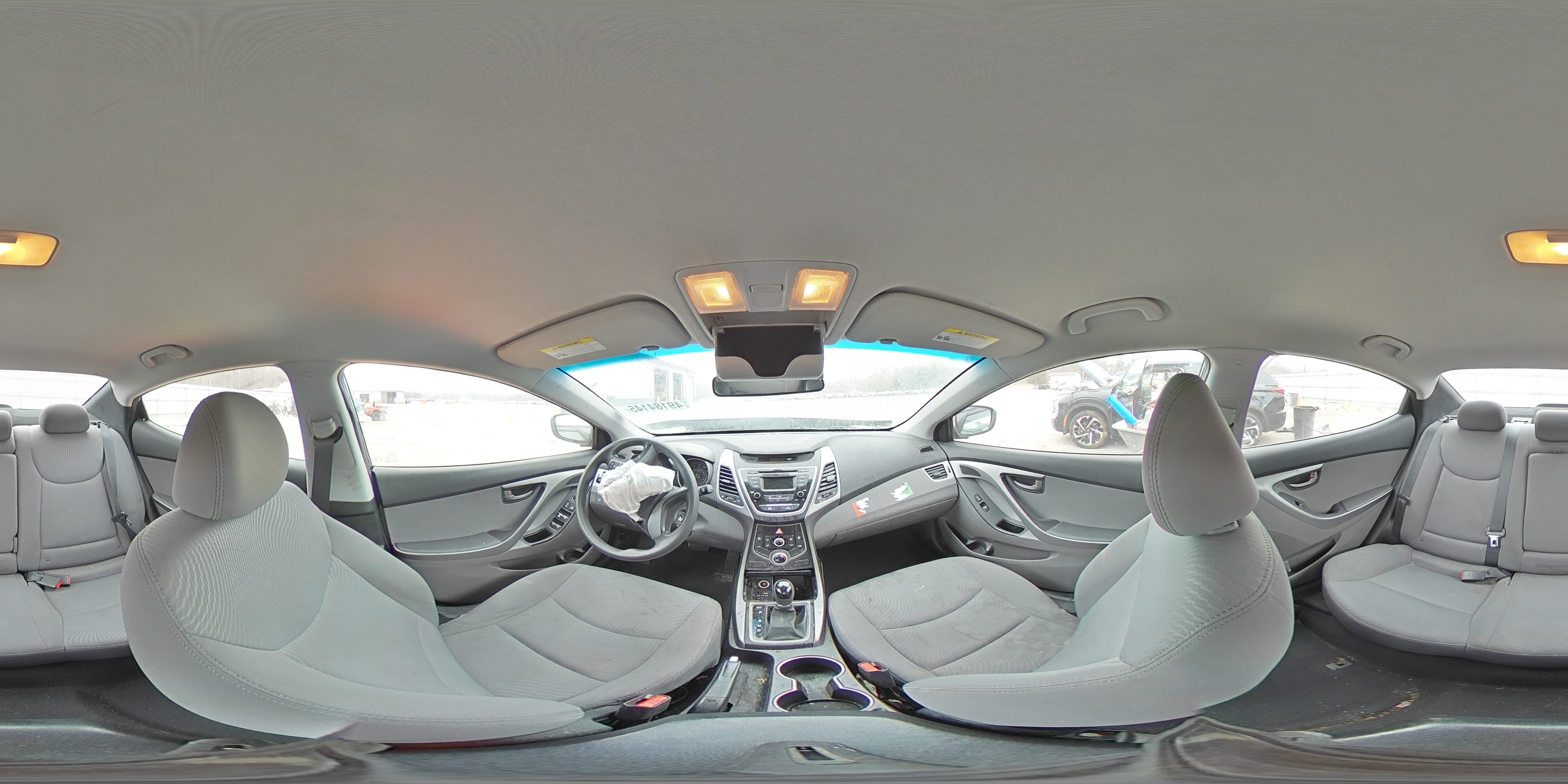 2016 Hyundai Elantra - Image 12