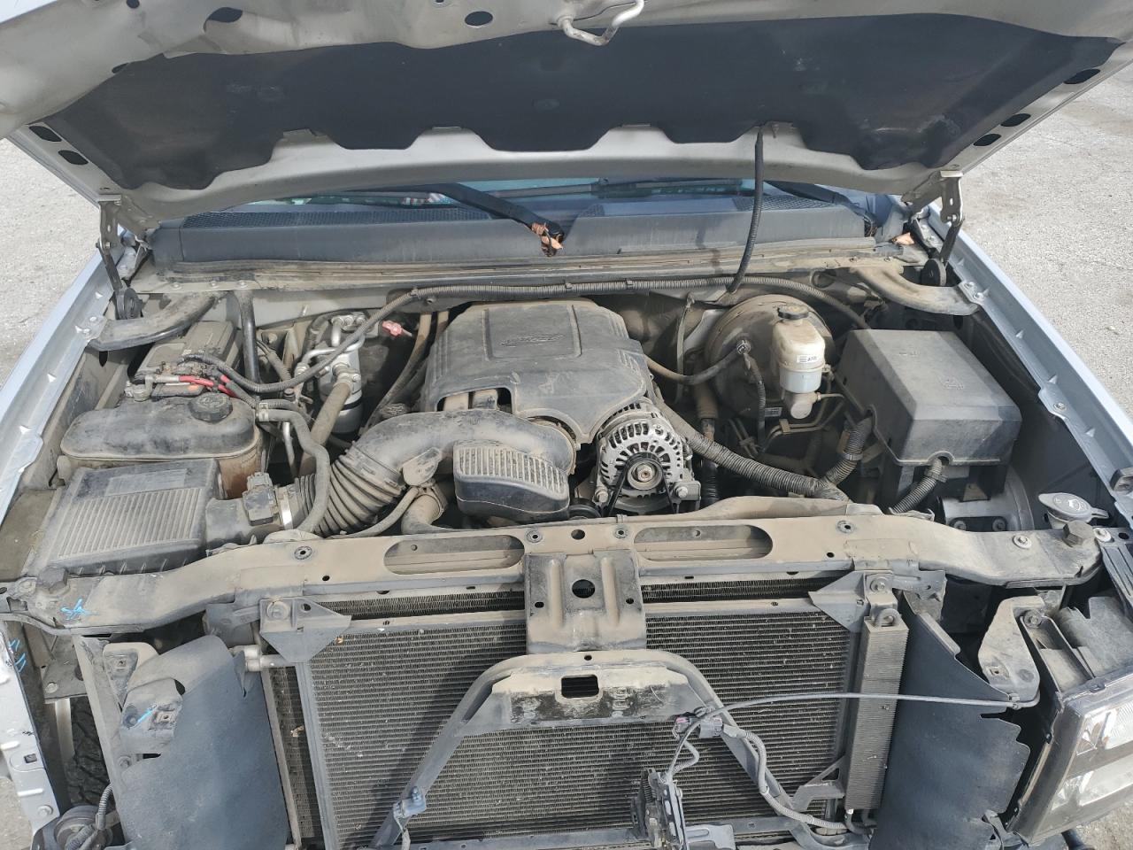 2010 GMC Sierra - Image 11