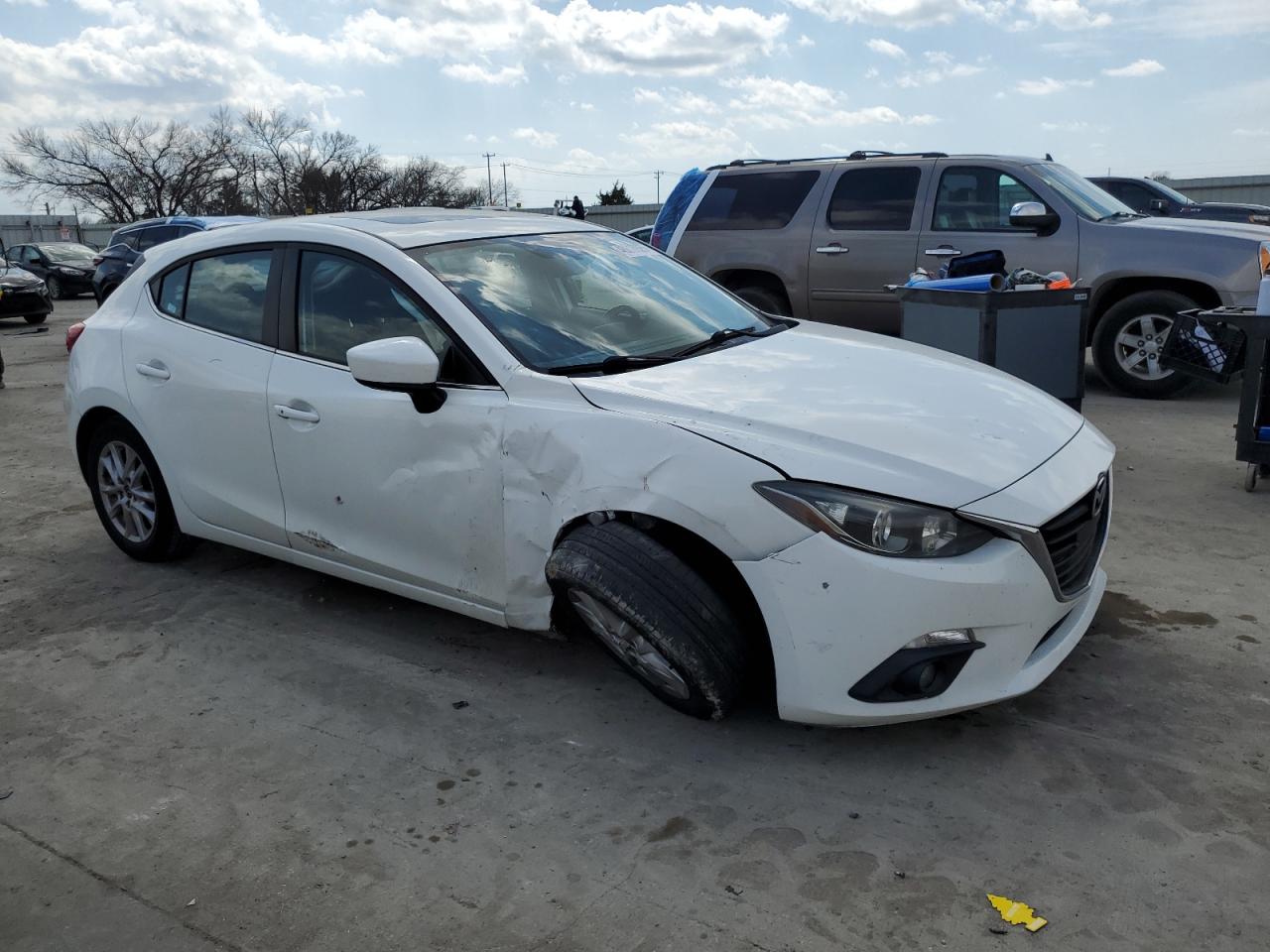 2016 Mazda 3 - Image 4