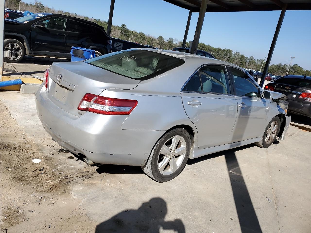 2011 Toyota Camry - Image 3