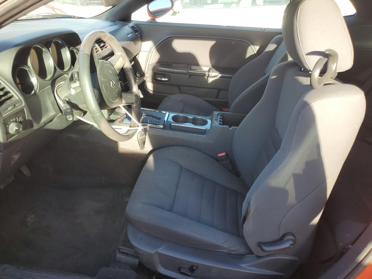 2010 Dodge Challenger - Image 7