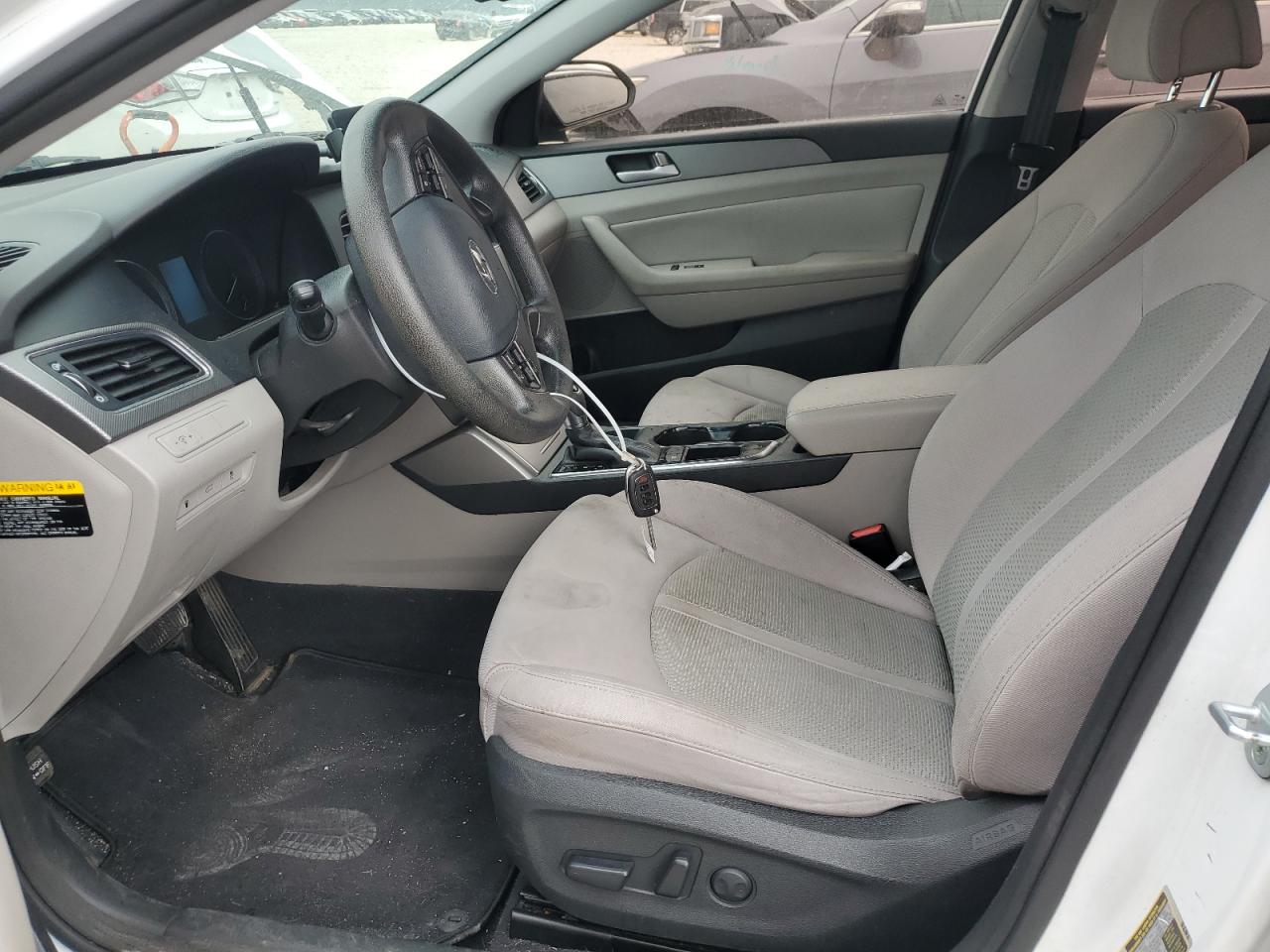 2015 Hyundai Sonata - Image 7