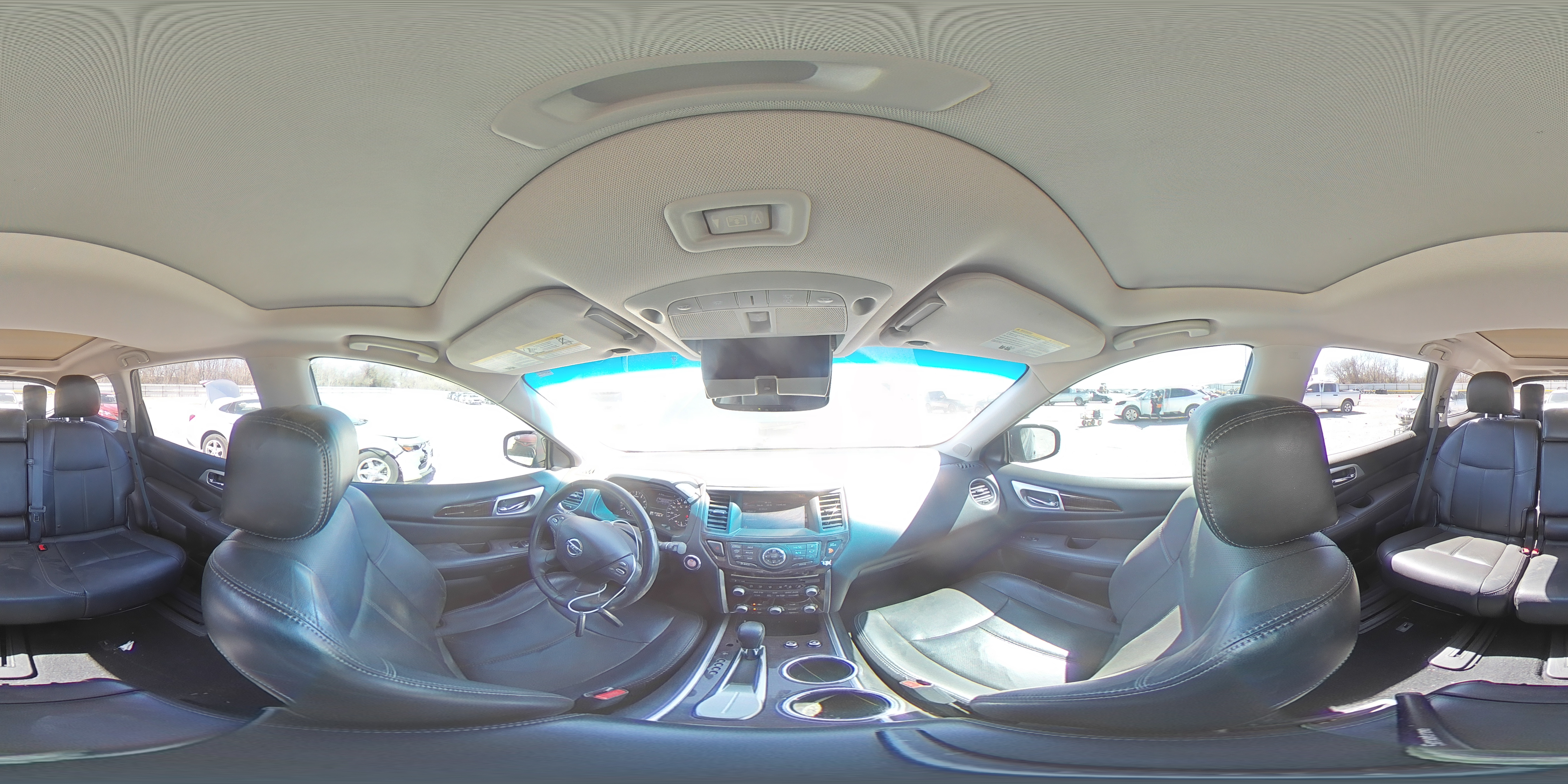 2014 Nissan Pathfinder - Image 13