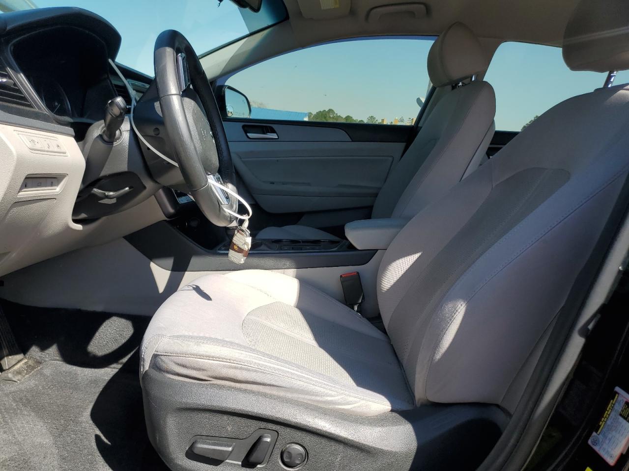 2018 Hyundai Sonata - Image 7