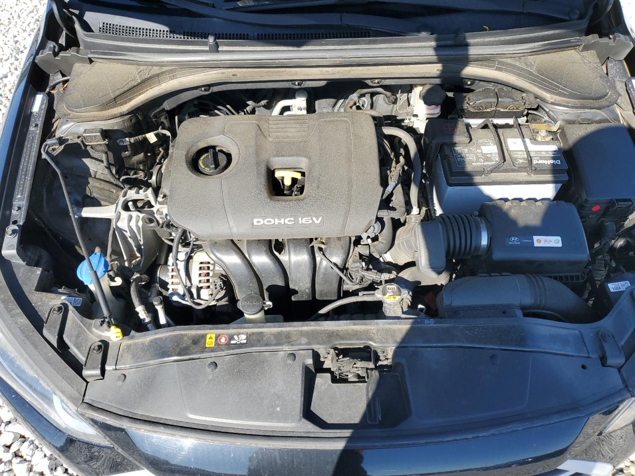 2017 Hyundai Elantra - Image 11