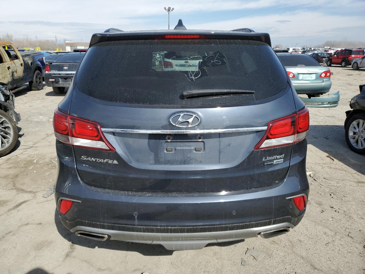 2017 Hyundai Santa Fe - Image 6