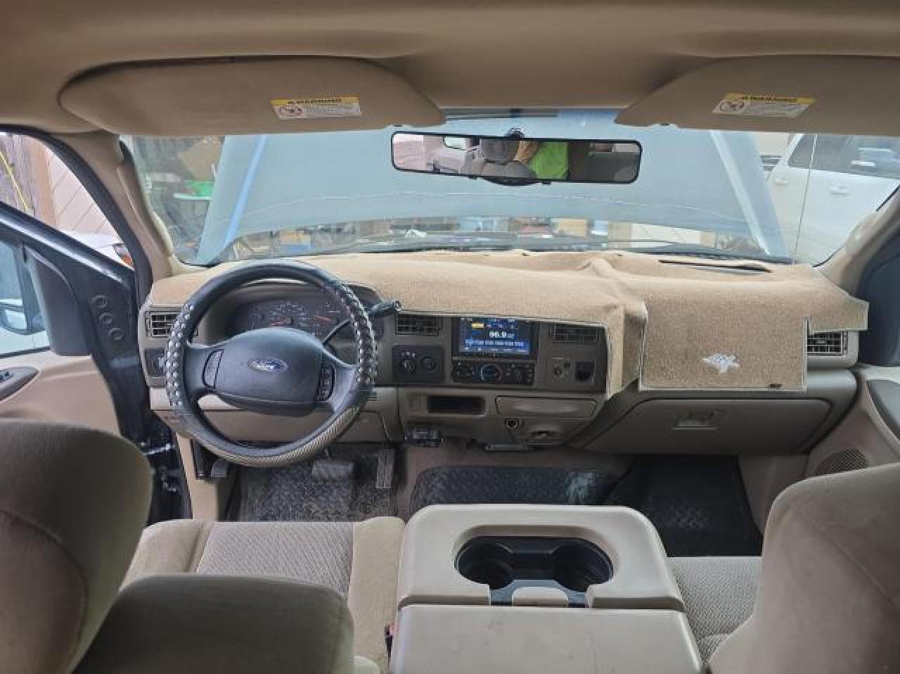 2004 Ford F250 - Image 9