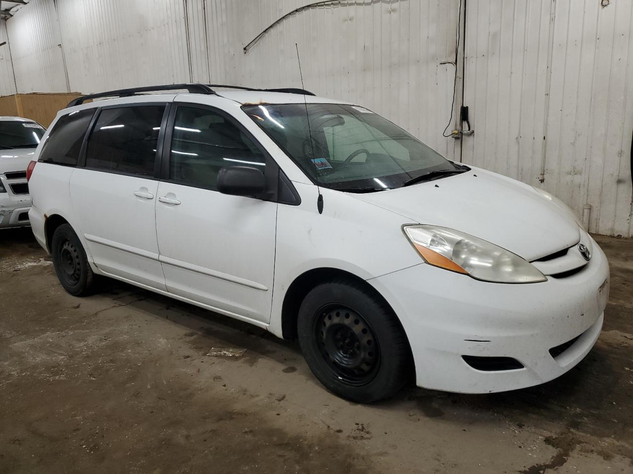 2009 Toyota Sienna - Image 4