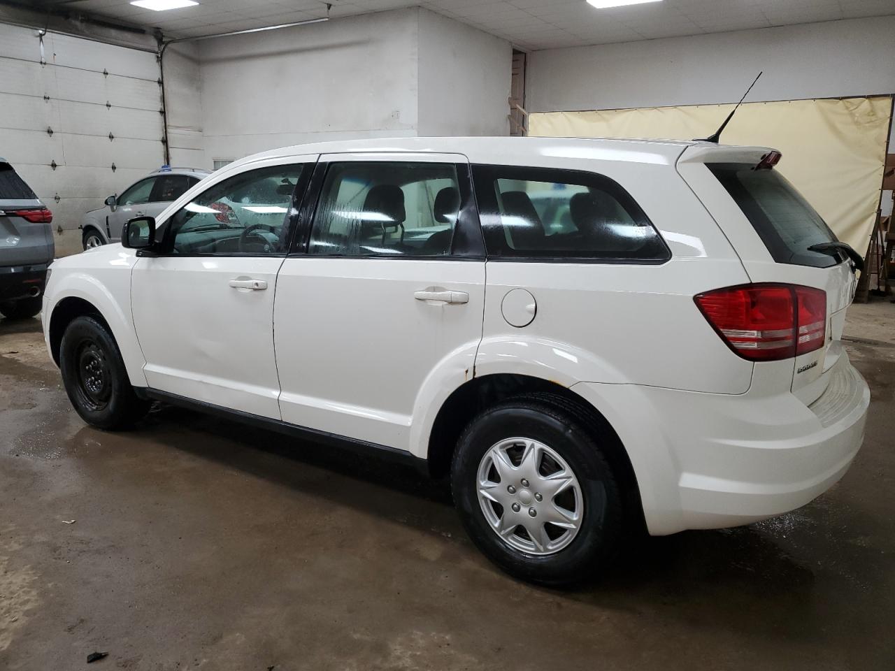 2010 Dodge Journey - Image 2