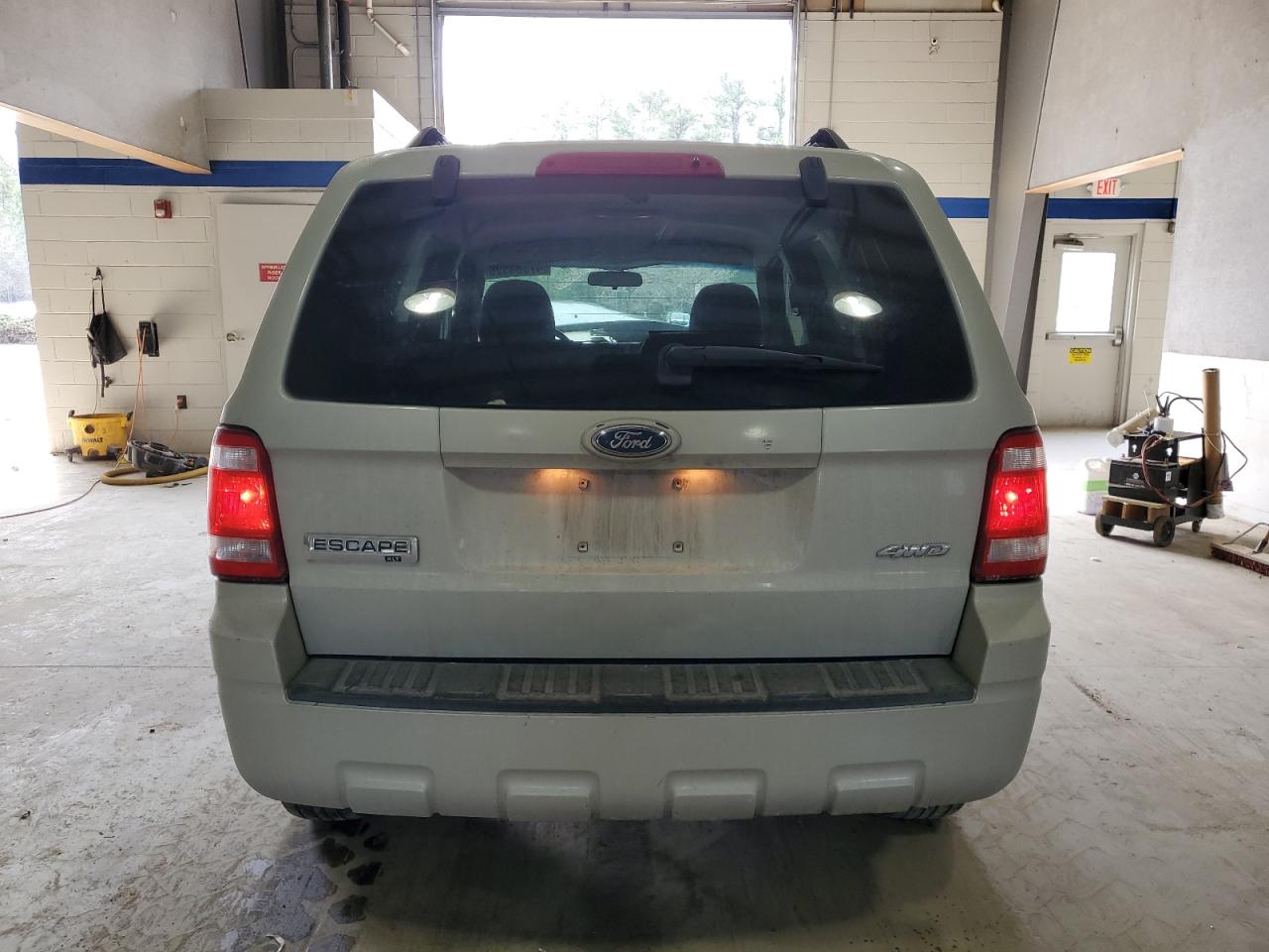 2008 Ford Escape - Image 6
