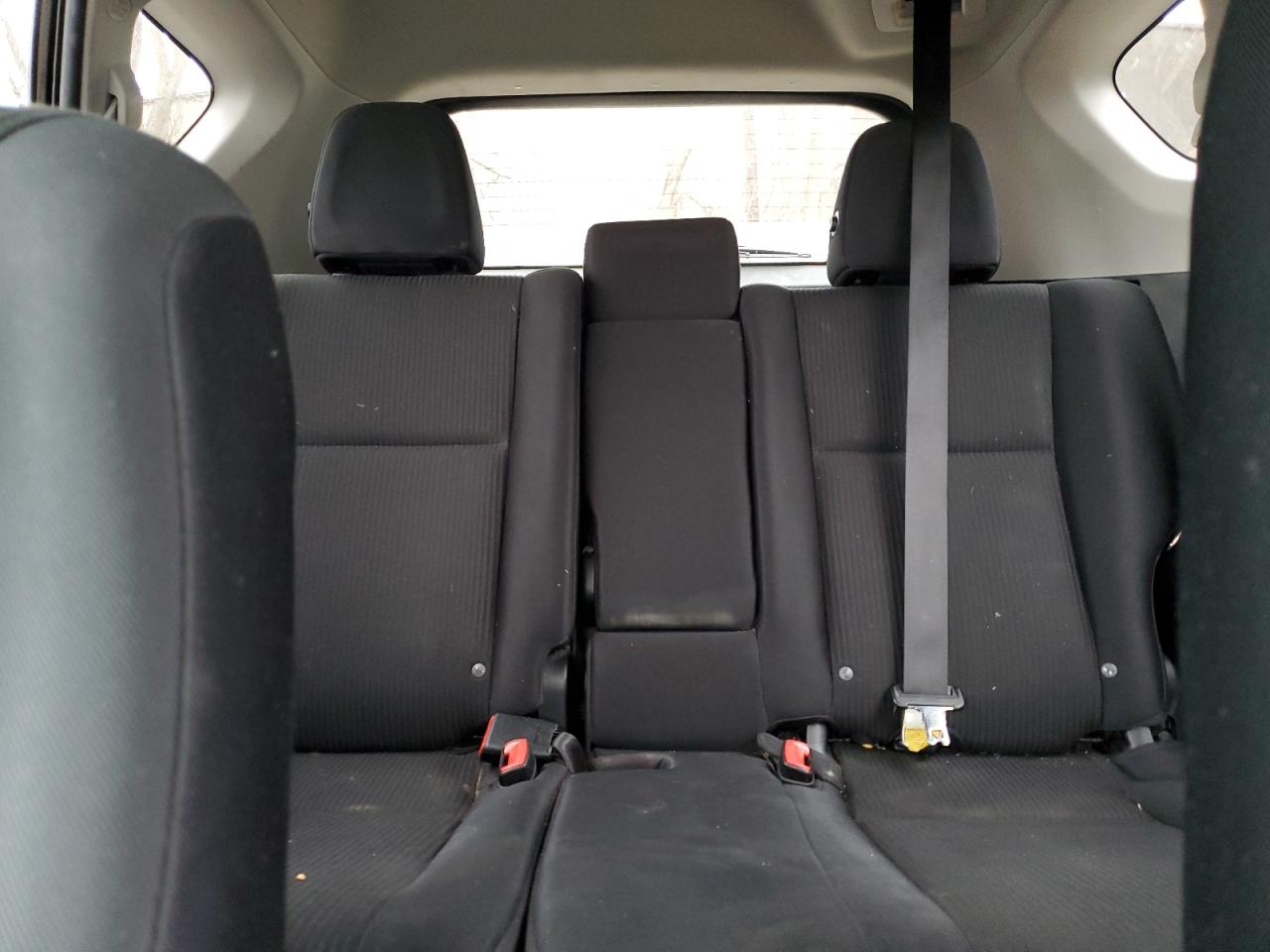 2015 Toyota RAV 4 - Image 10