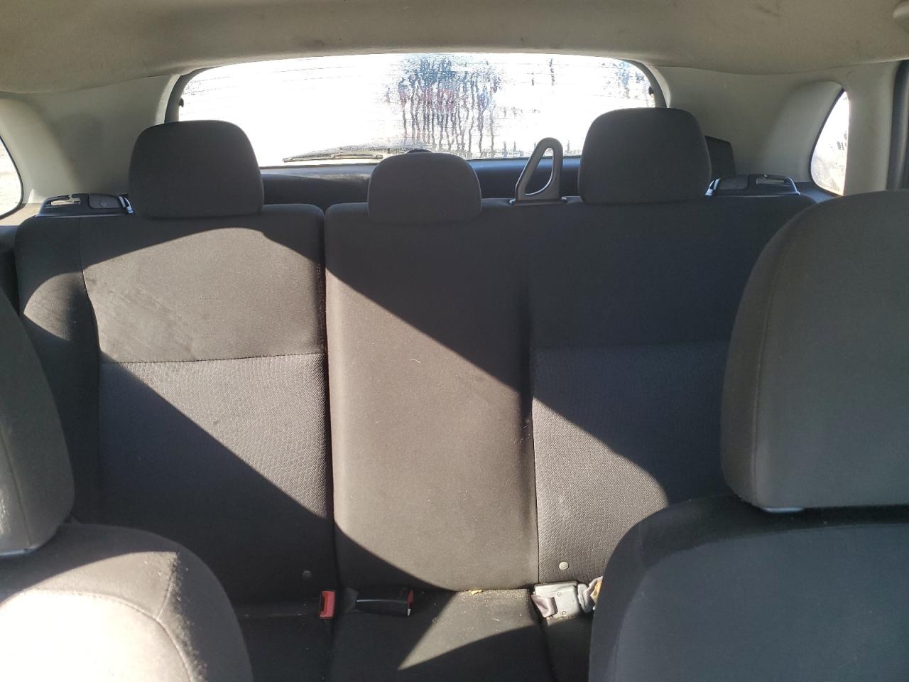 2011 Mitsubishi Outlander - Image 10