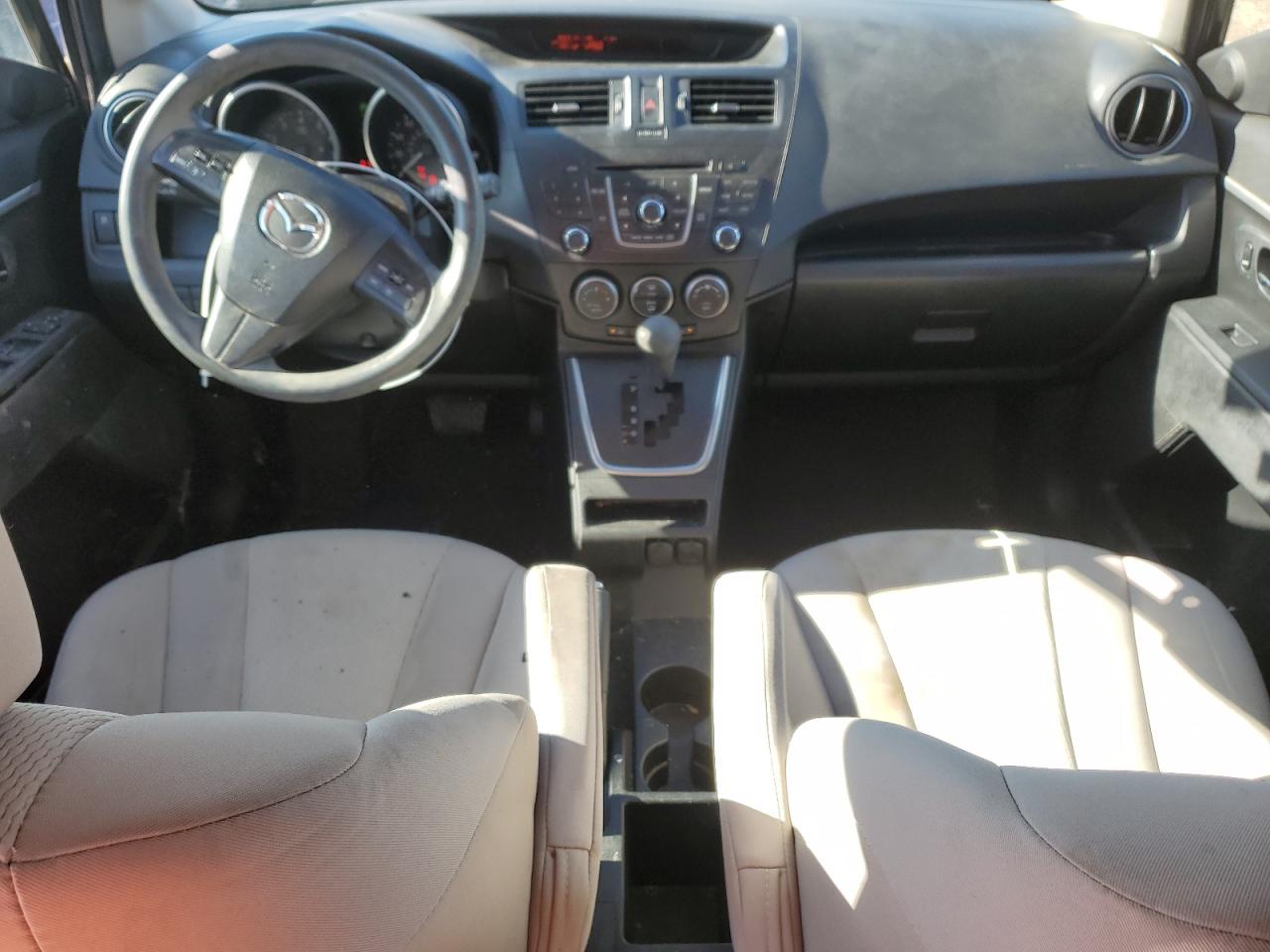 2015 Mazda 5 - Image 8