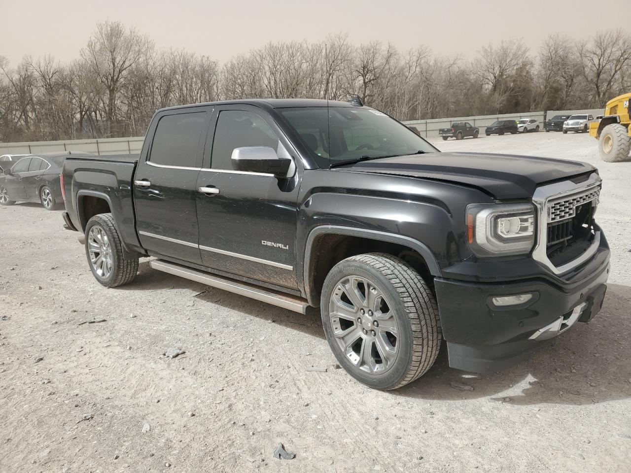 2017 GMC Sierra - Image 4