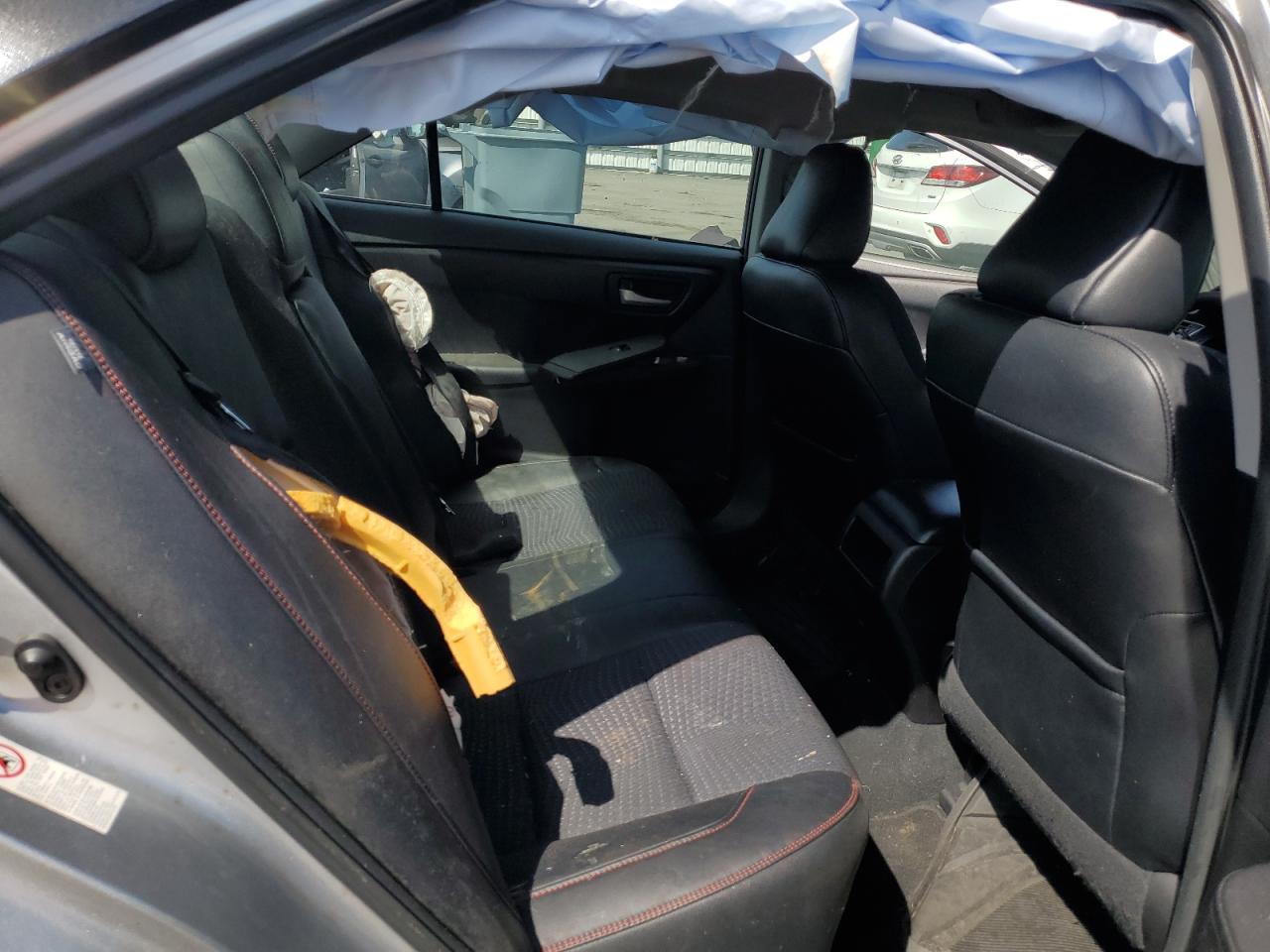 2015 Toyota Camry - Image 10