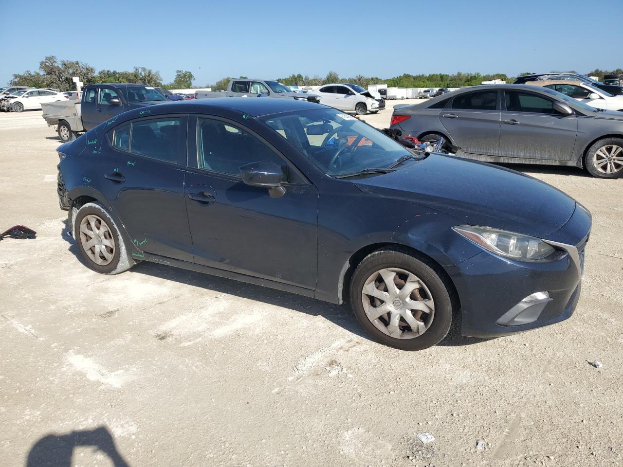2016 Mazda 3 - Image 4