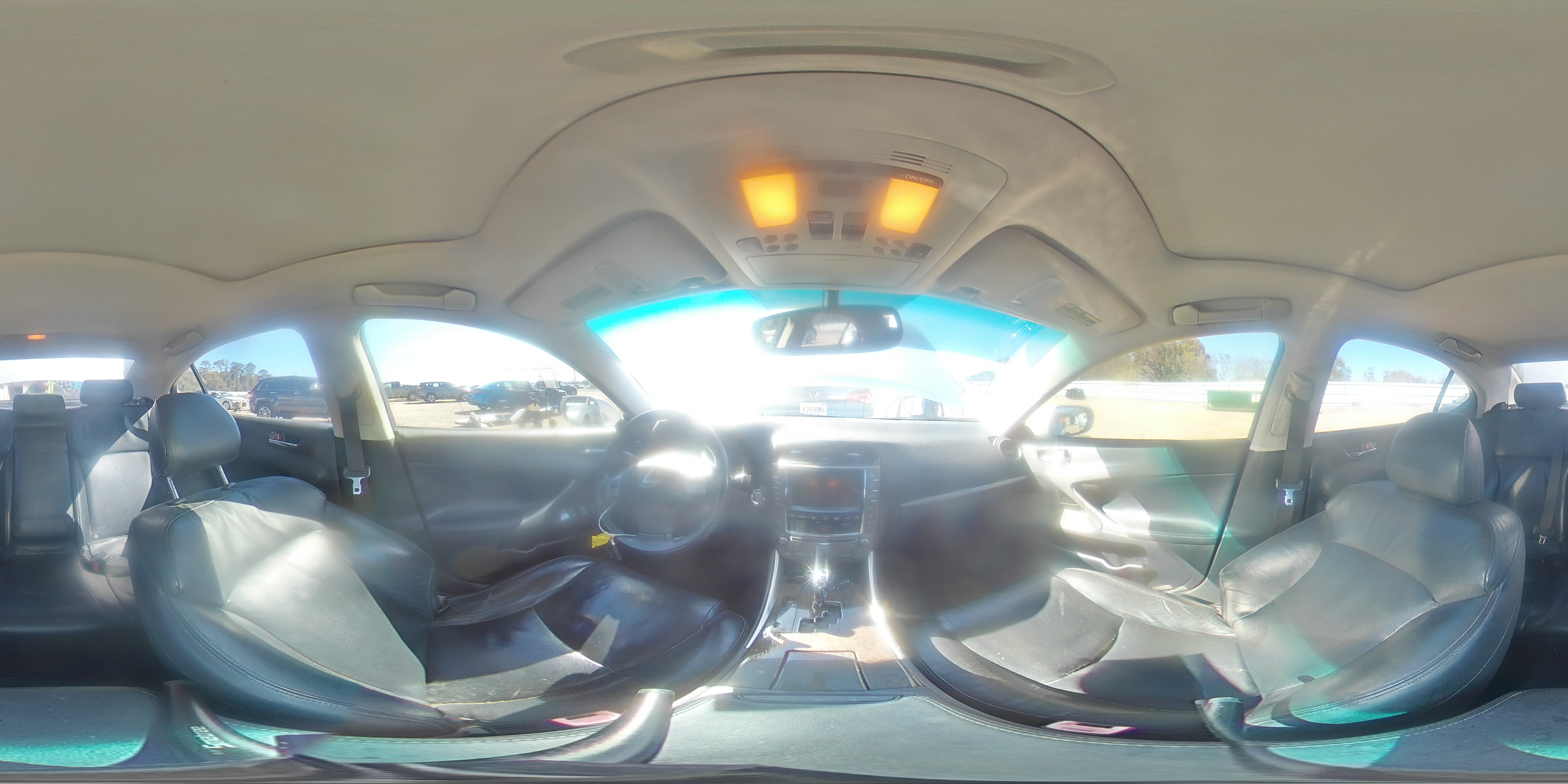 2011 Lexus IS - Image 13
