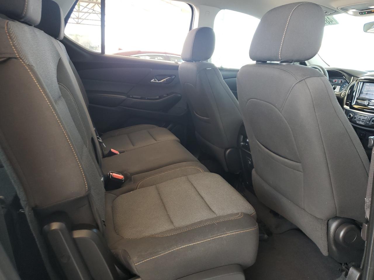 2020 Chevrolet Traverse - Image 11