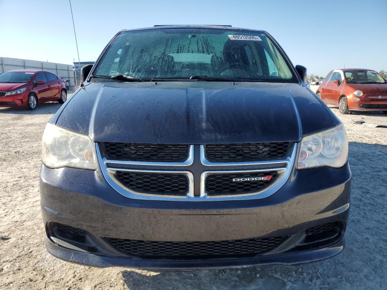 2014 Dodge Caravan - Image 5