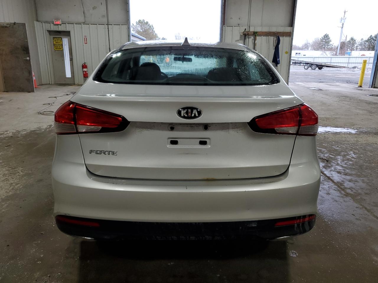 2017 Kia Forte - Image 6
