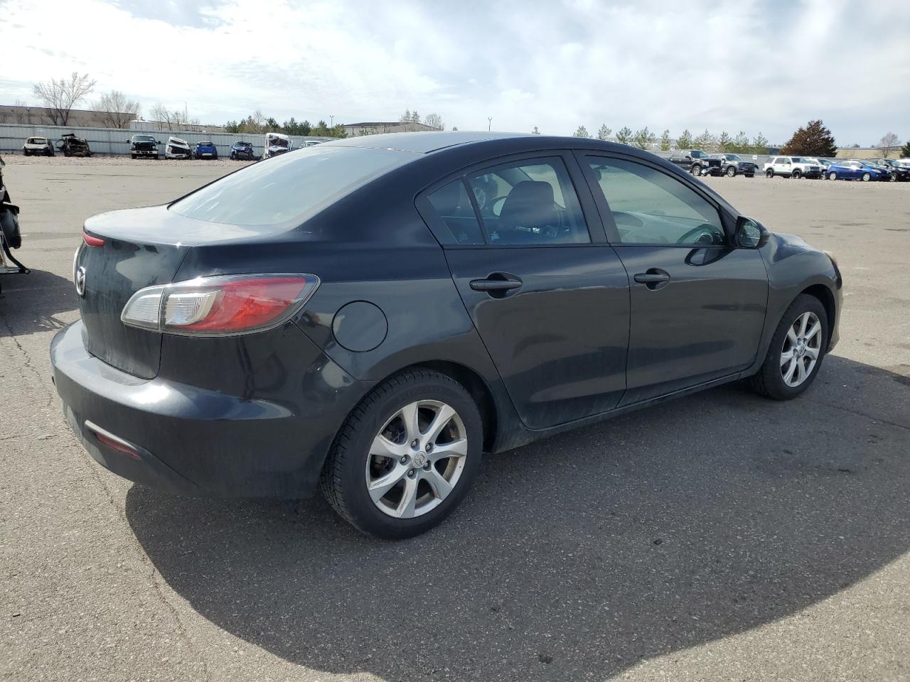 2010 Mazda 3 - Image 3