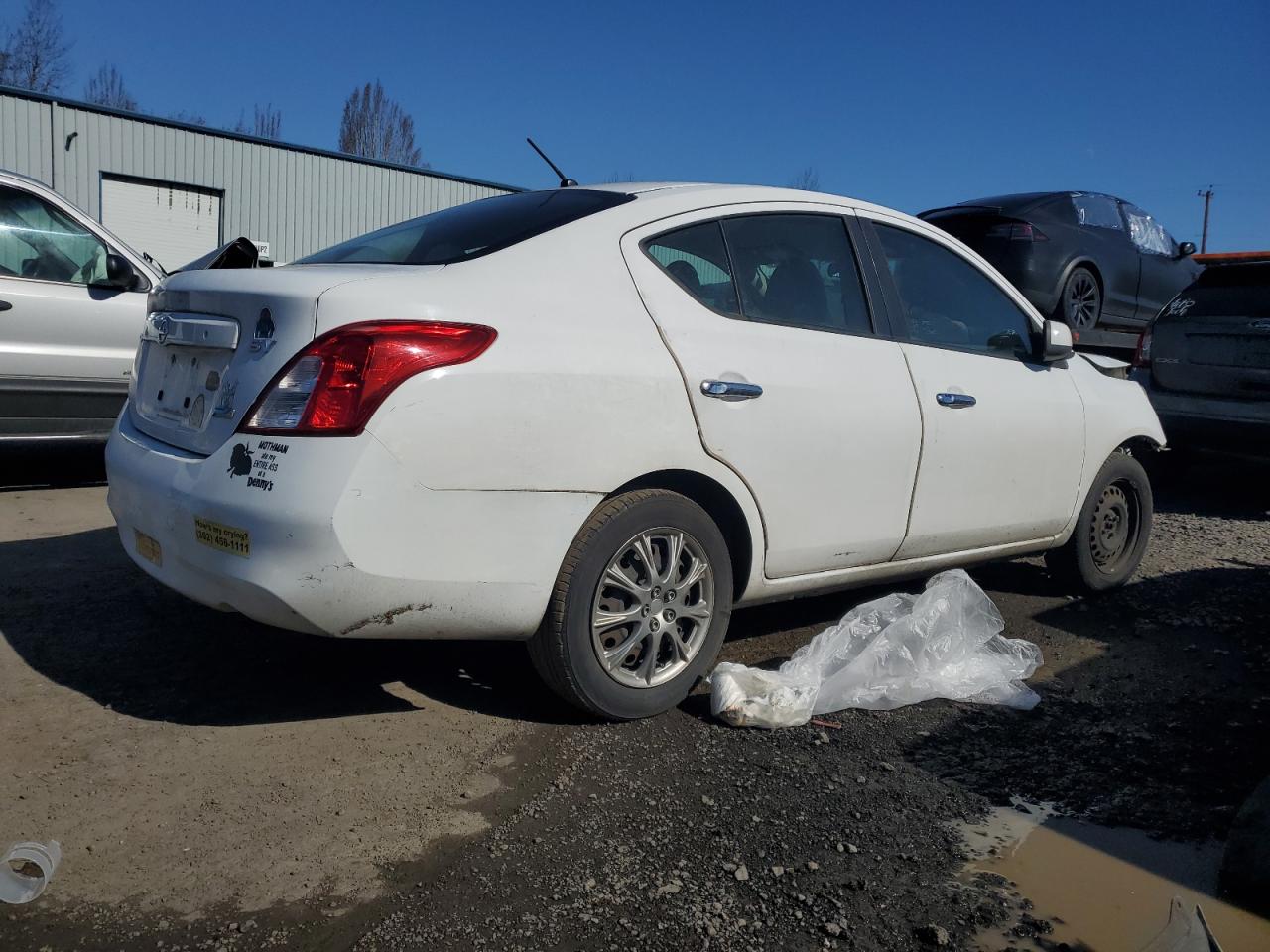 2012 Nissan Versa - Image 3