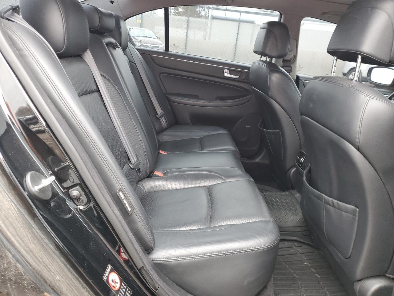 2012 Hyundai Genesis - Image 10