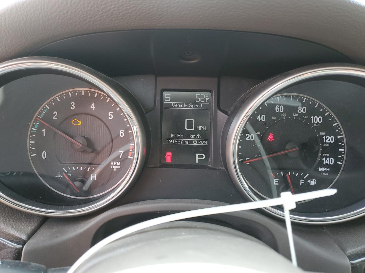 2011 Jeep Grand Cherokee - Image 9