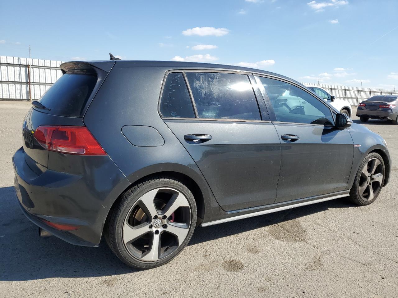 2015 Volkswagen GTI - Image 3