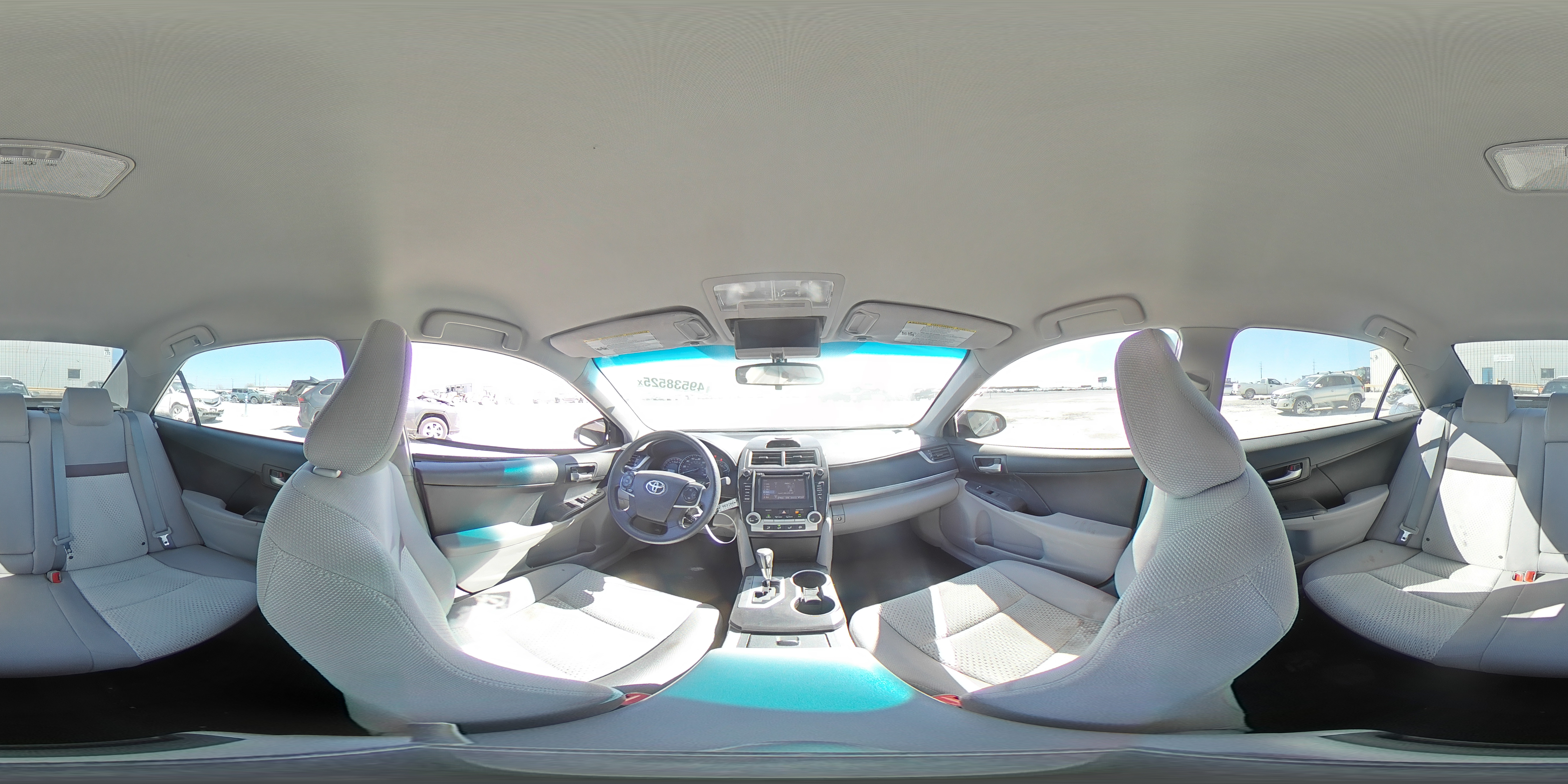 2014 Toyota Camry - Image 13