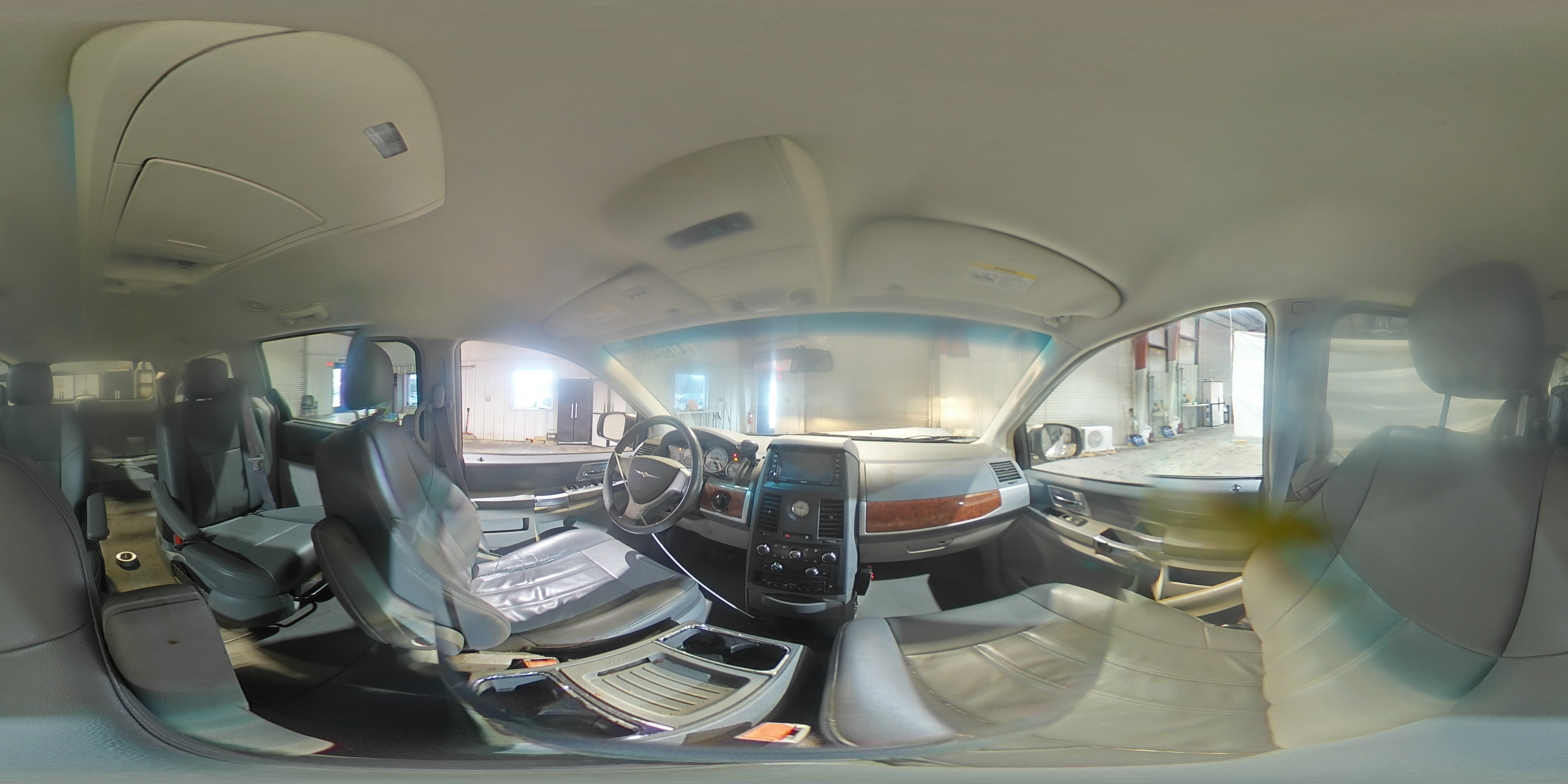 2008 Chrysler Town & Country - Image 14