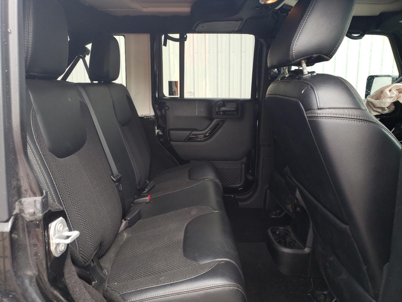 2017 Jeep Wrangler - Image 10