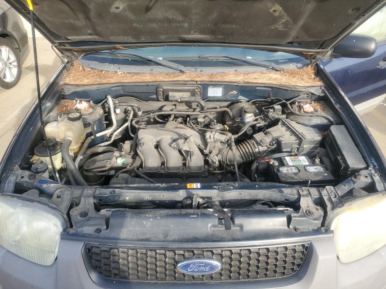 2002 Ford Escape - Image 12