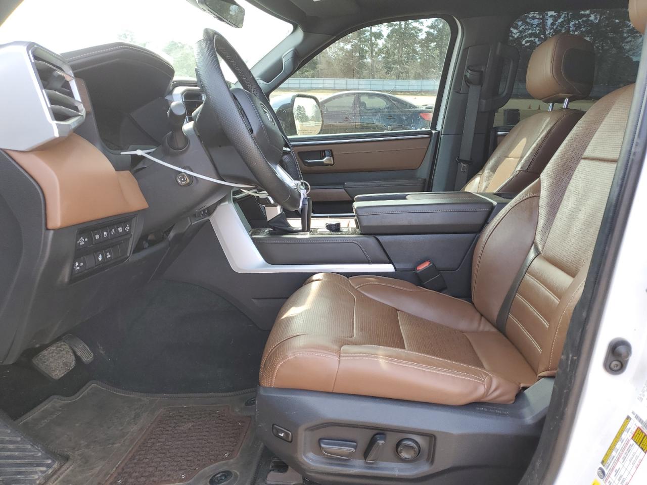 2023 Toyota Tundra - Image 7