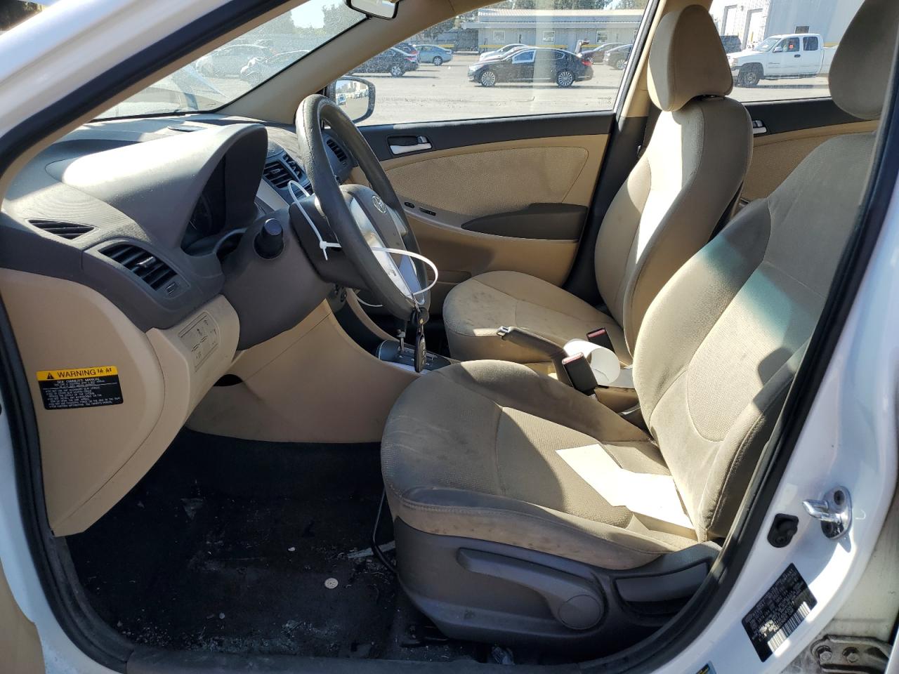 2013 Hyundai Accent - Image 7