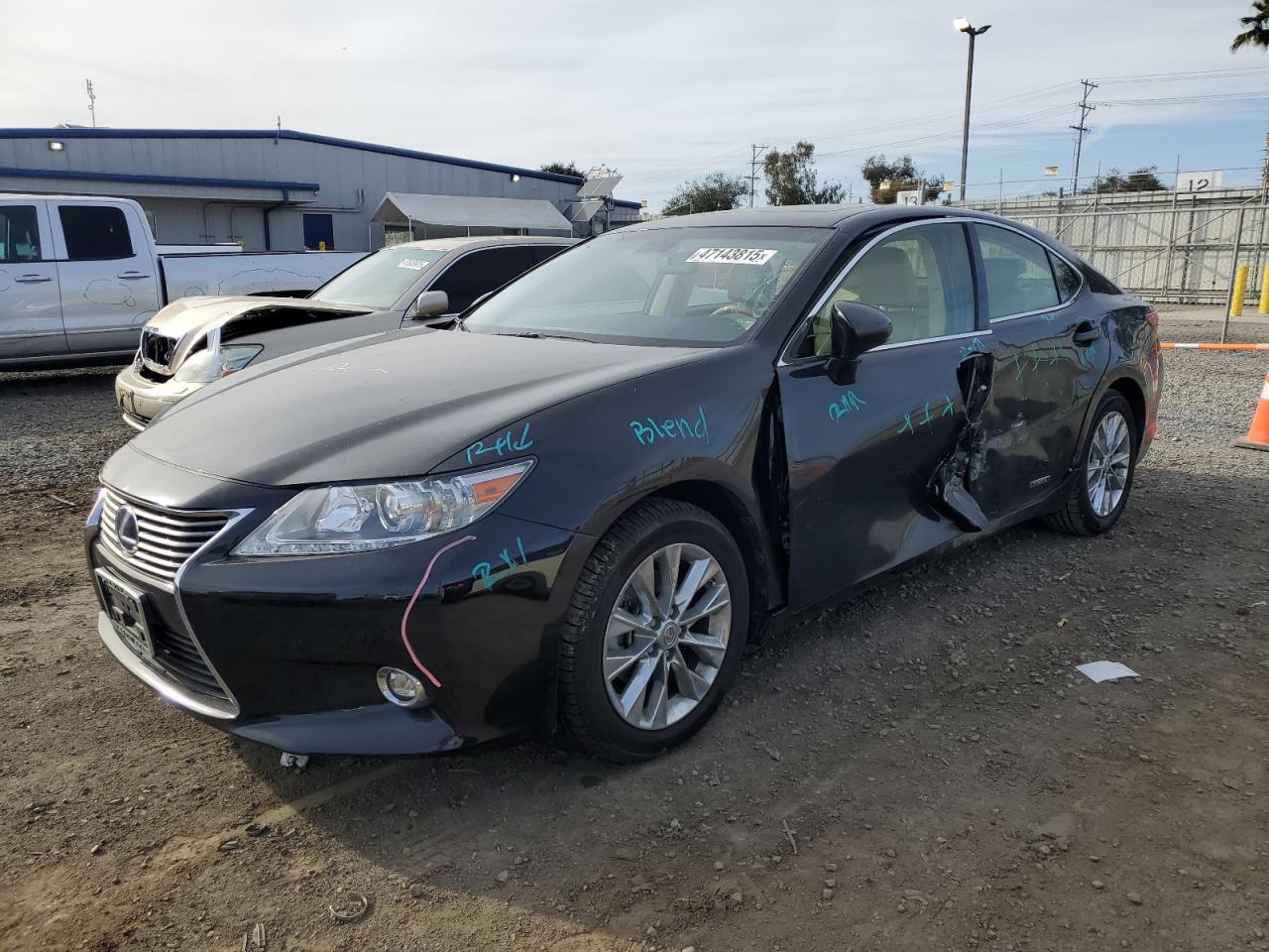 2015 Lexus ES - Image 1
