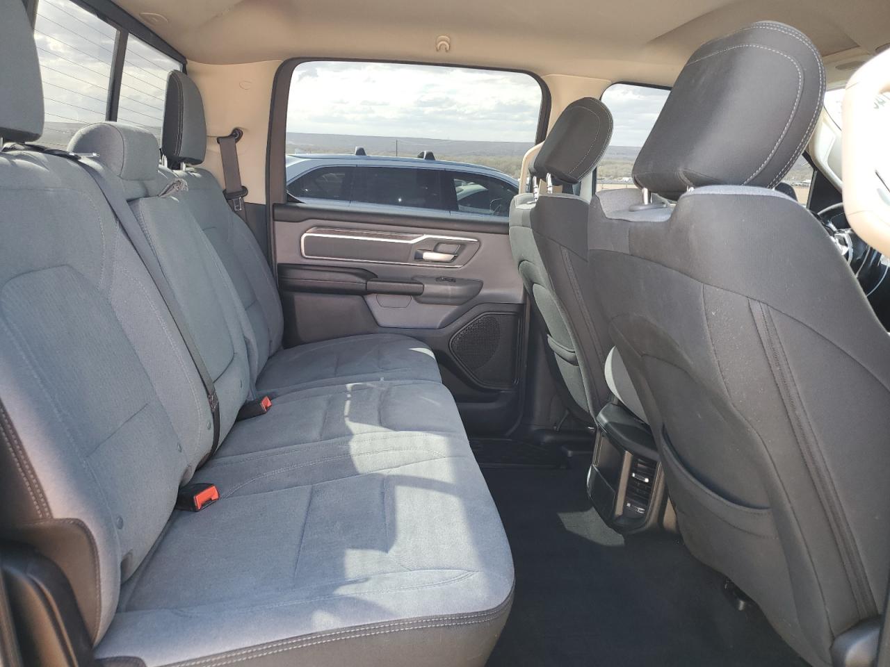 2019 RAM 1500 - Image 10