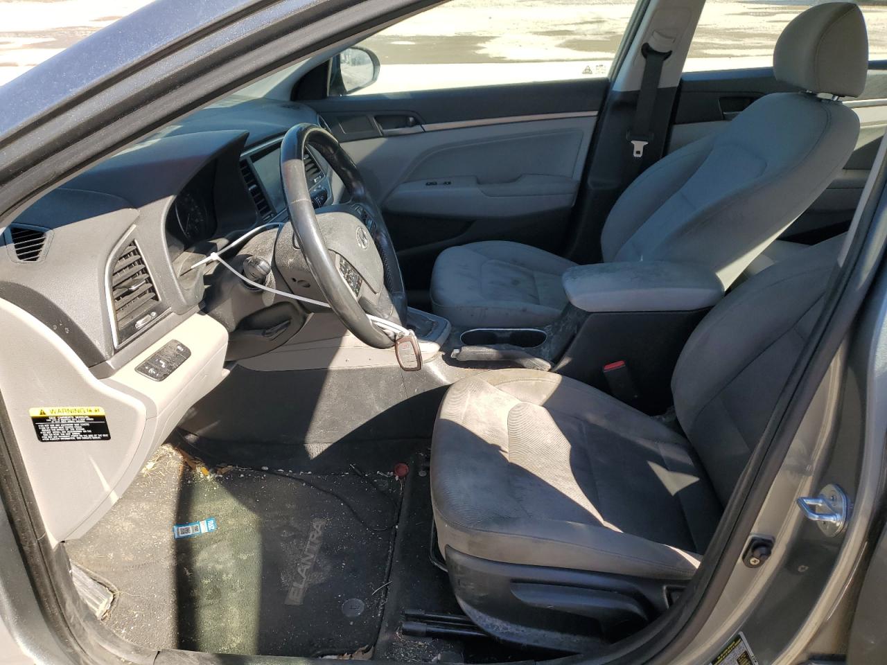 2018 Hyundai Elantra - Image 7