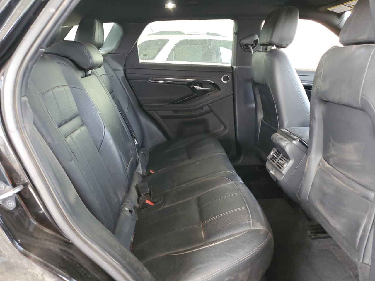 2020 Land Rover Range Rover - Image 11