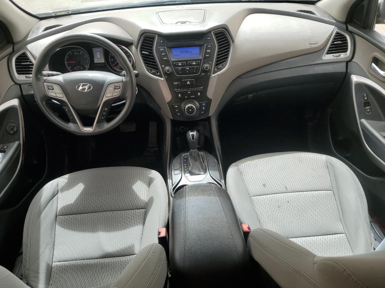 2015 Hyundai Santa Fe - Image 8