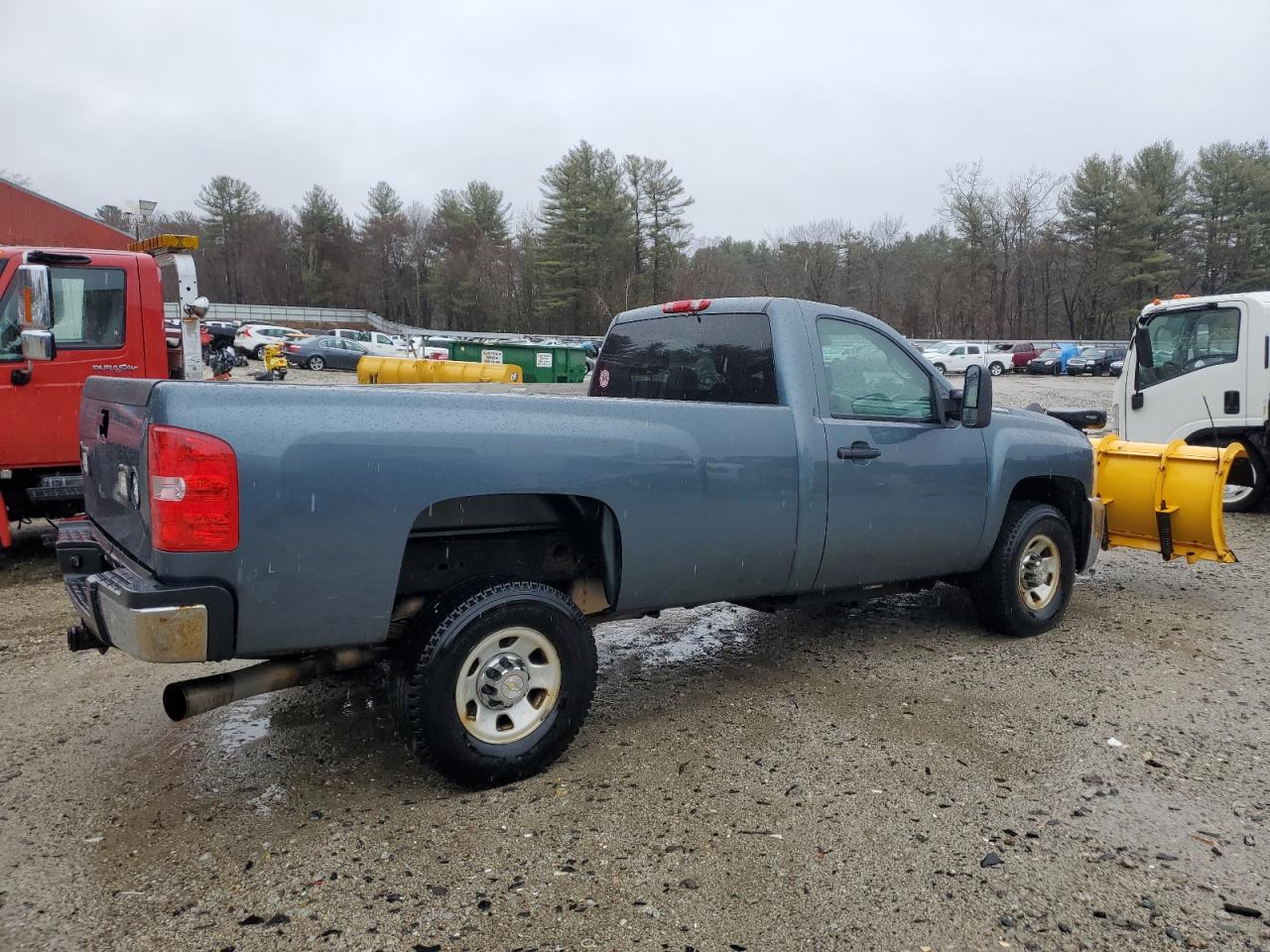2009 Chevrolet Silverado - Image 3