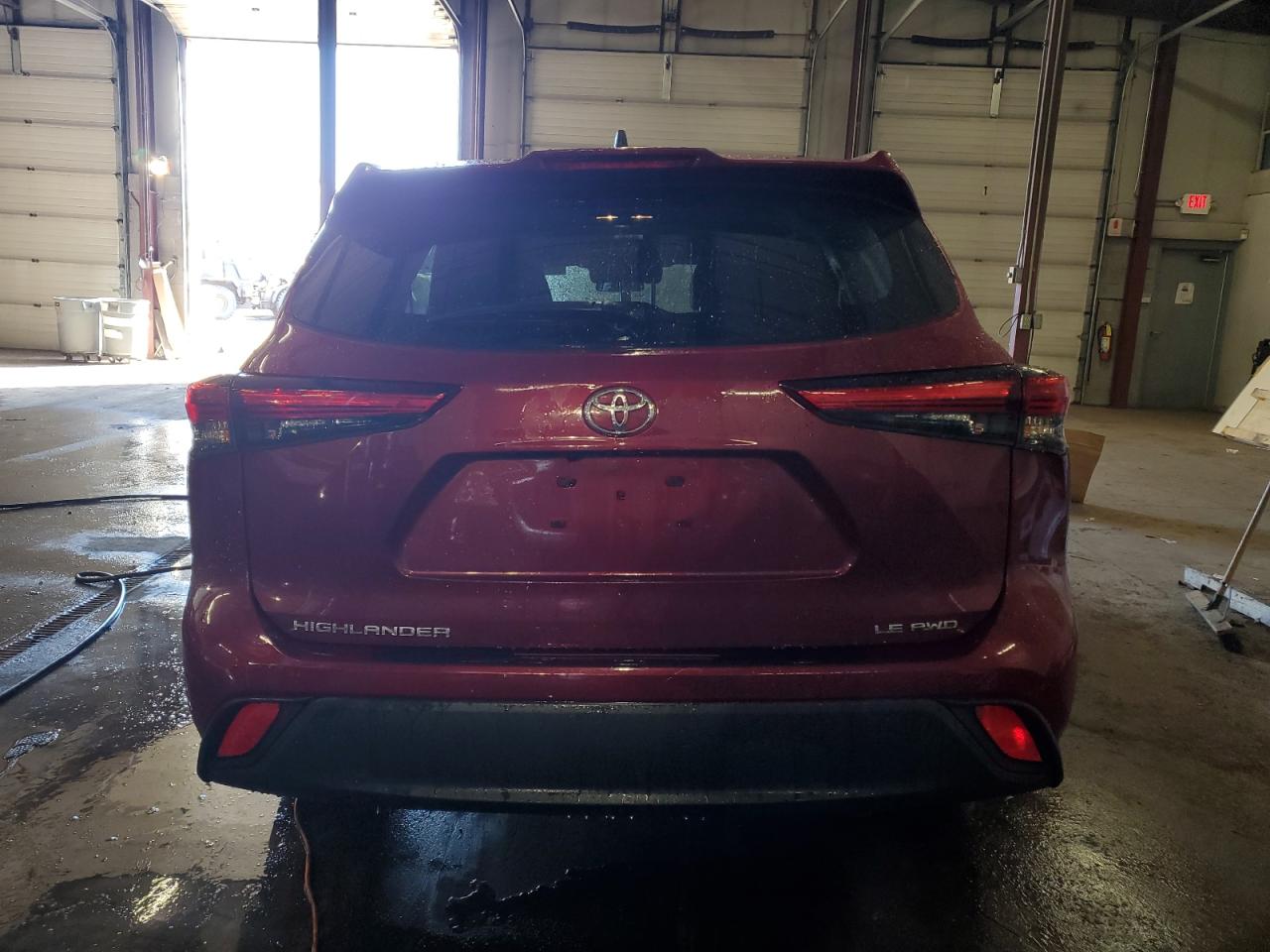 2022 Toyota Highlander - Image 6