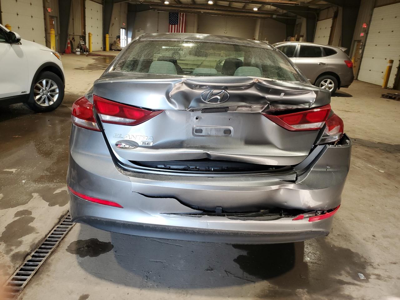 2018 Hyundai Elantra - Image 6