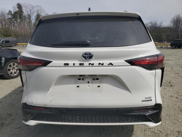  TOYOTA SIENNA 2022 Biały