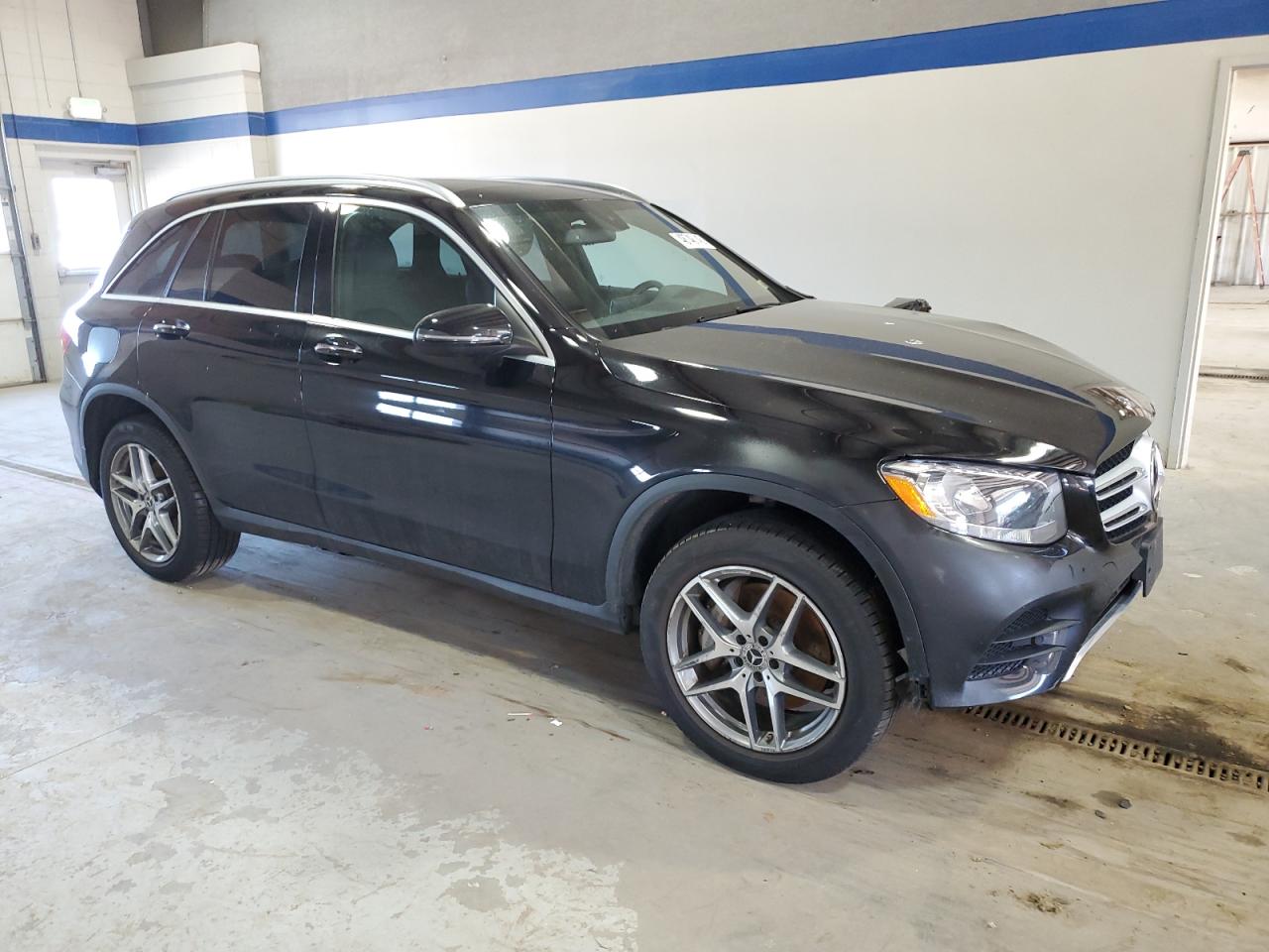 2019 Mercedes-Benz GLC - Image 4