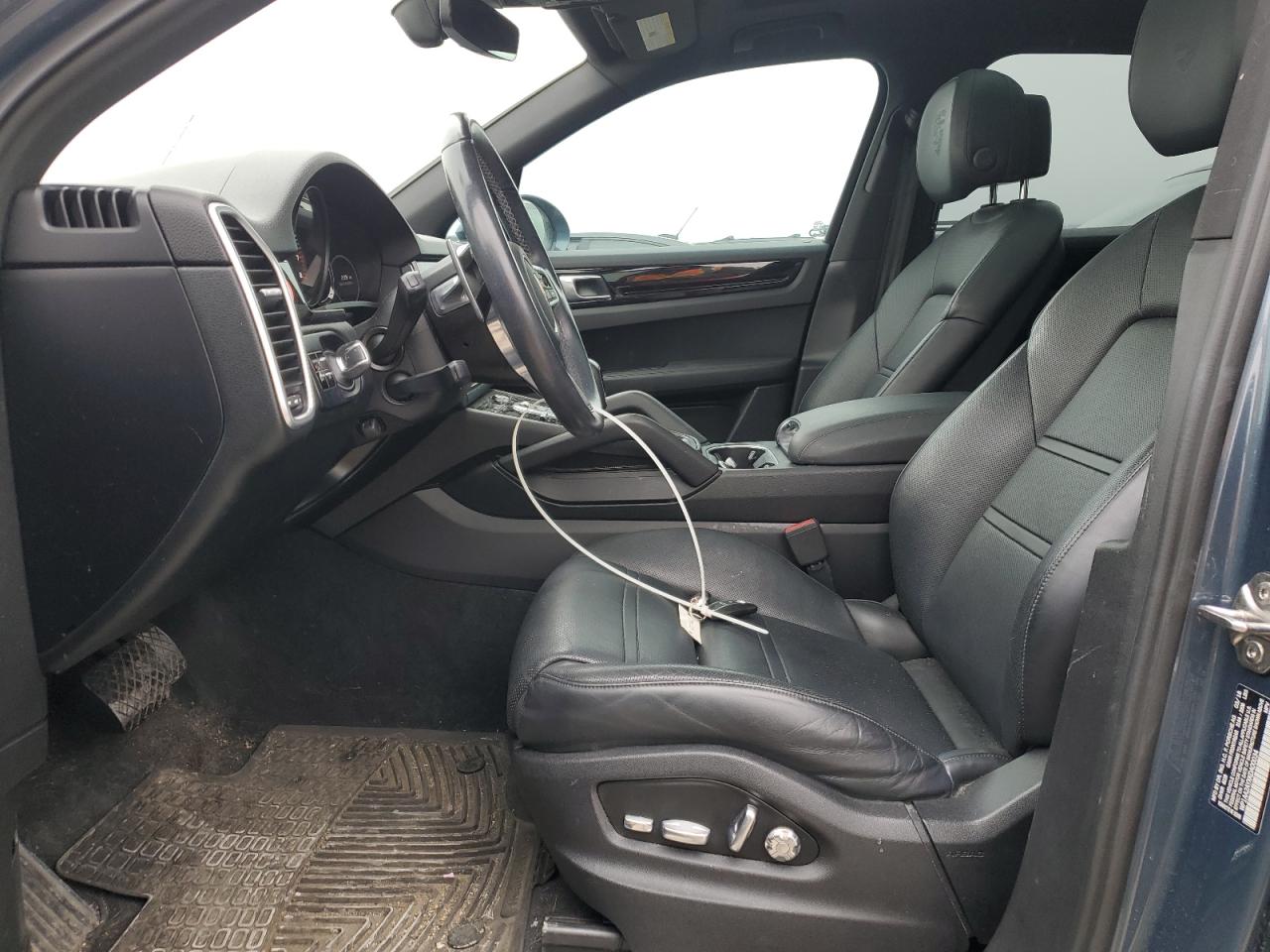2019 Porsche Cayenne - Image 7